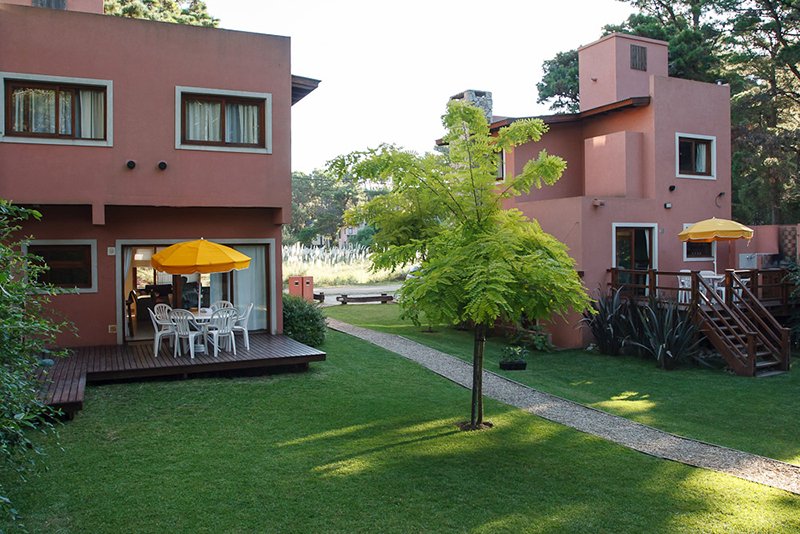 Cabañas en Mar Azul / Casas Abril