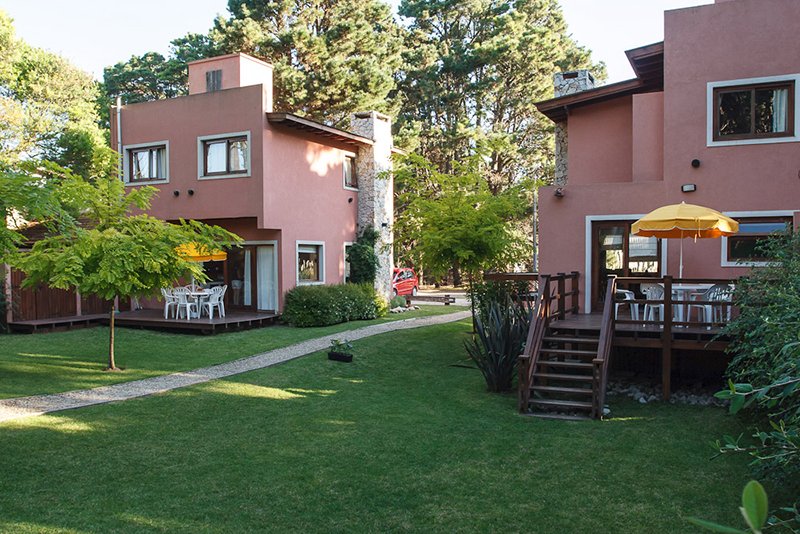 Cabañas en Mar Azul / Casas Abril