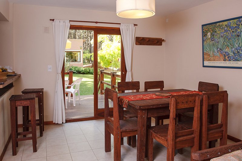 Cabañas en Mar Azul / Casas Abril